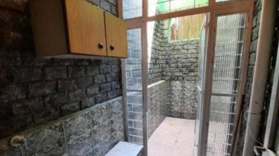 Unfurnished apartment with 2 bedrooms and 1 bathroom — photo 10