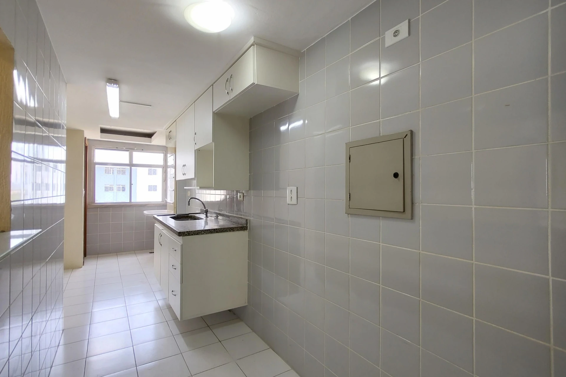 99 m² apartment with a water view and a washing machine — photo 8