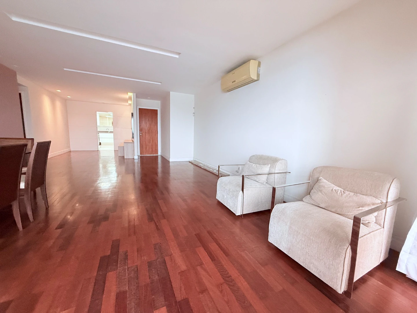 4-bedroom apartment with a washing machine in Rio de Janeiro — photo 8