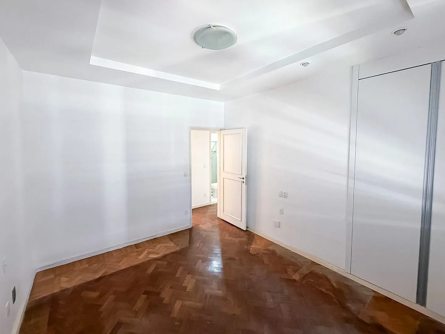 Apartment, 130 m², with a home office — photo 12