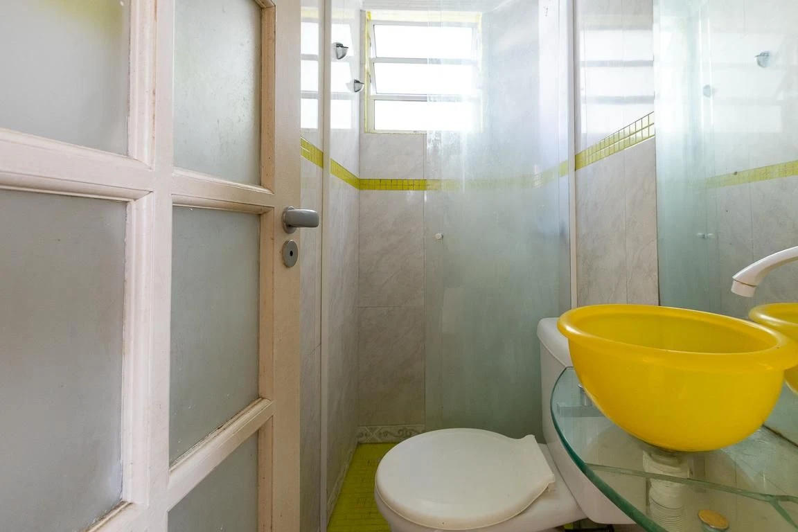 2-bedroom apartment with a home office in Curitiba — photo 25