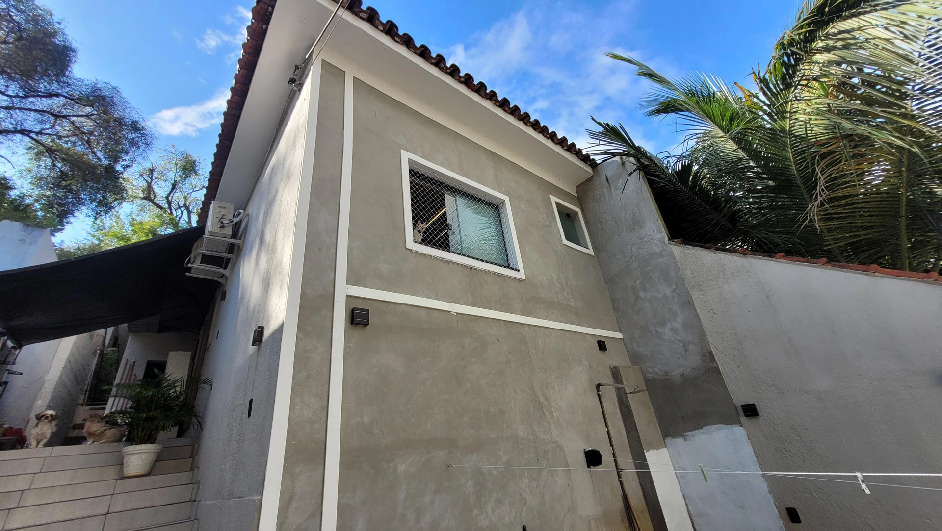 House, 200 m², with a washing machine — photo 39