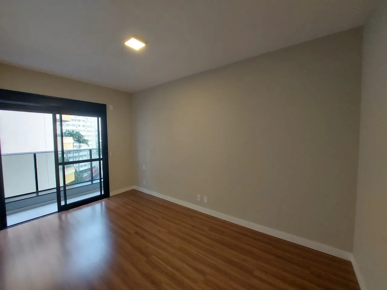 Furnished apartment, 68 m², with a grill on the balcony — photo 59
