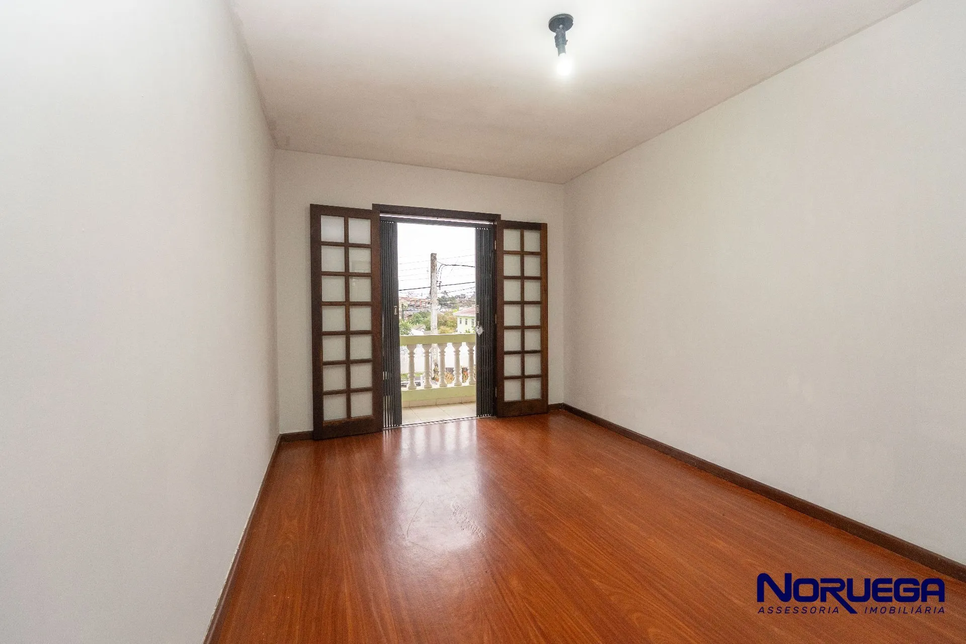 House with a closed kitchen and 3 bedrooms — photo 21