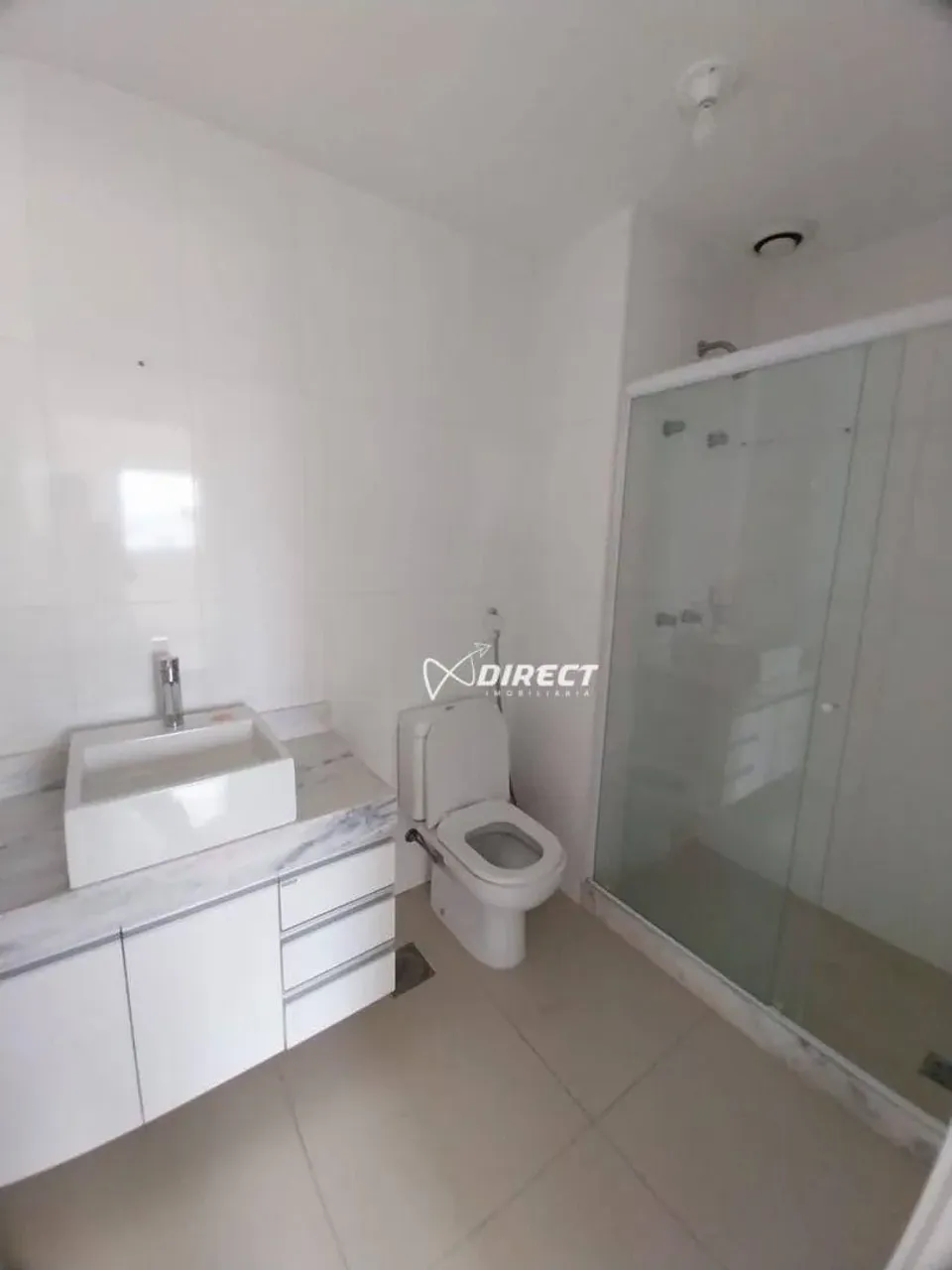 2-bedroom apartment with balcony and enclosed kitchen — photo 11