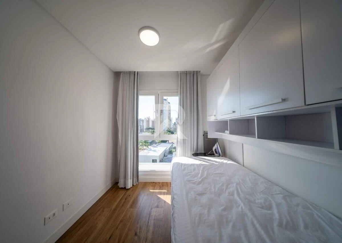 Furnished apartment 162 m² with 3 bedrooms and 1 parking — photo 16