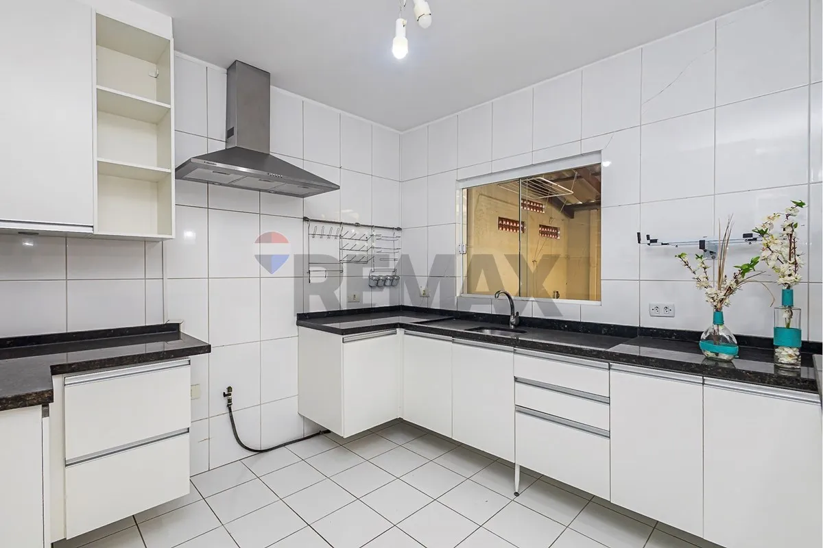 3-bedroom house with a grill on the balcony in Curitiba — photo 2
