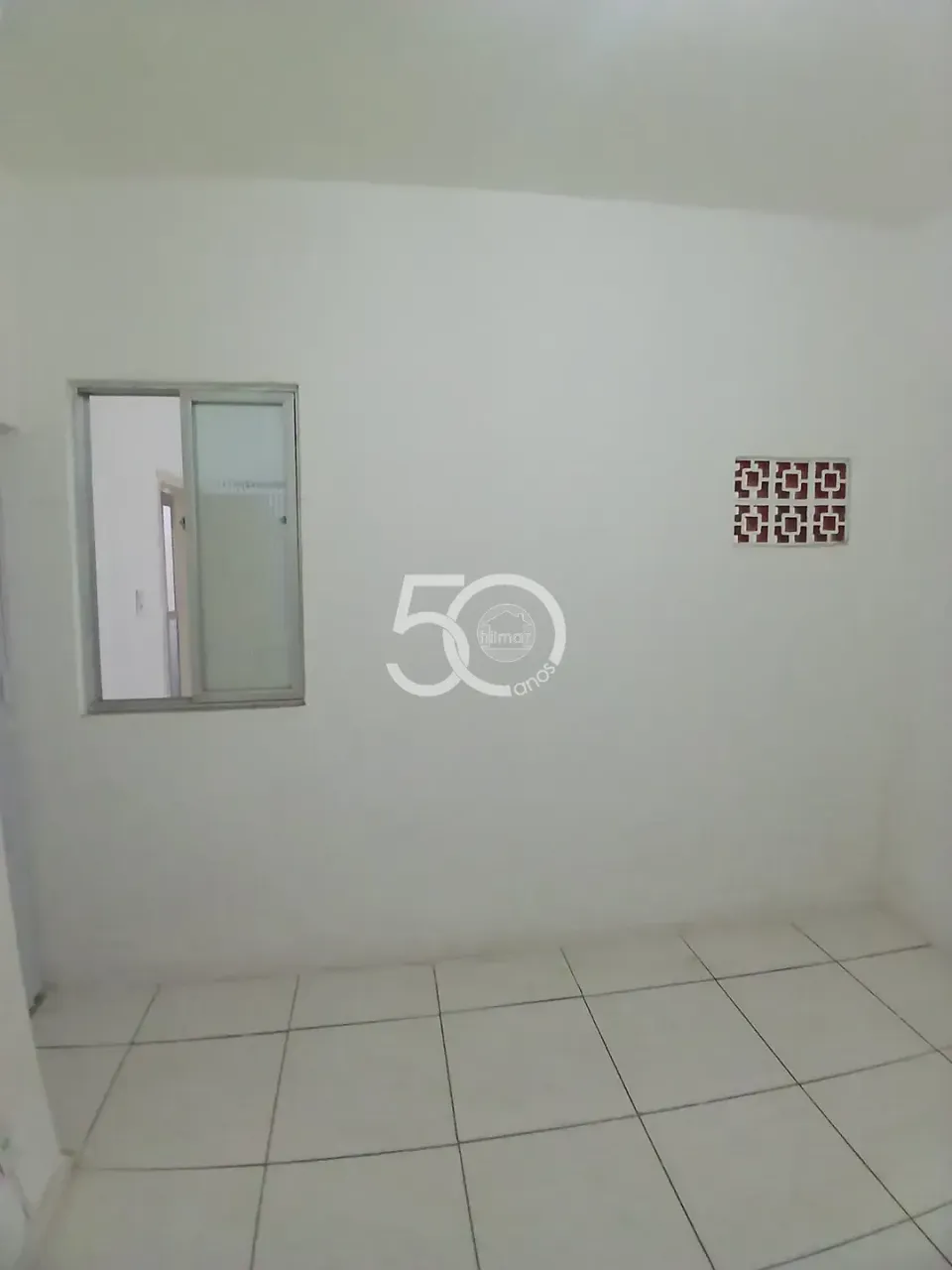 Unfurnished apartment with 2 bedrooms and a separate kitchen — photo 2