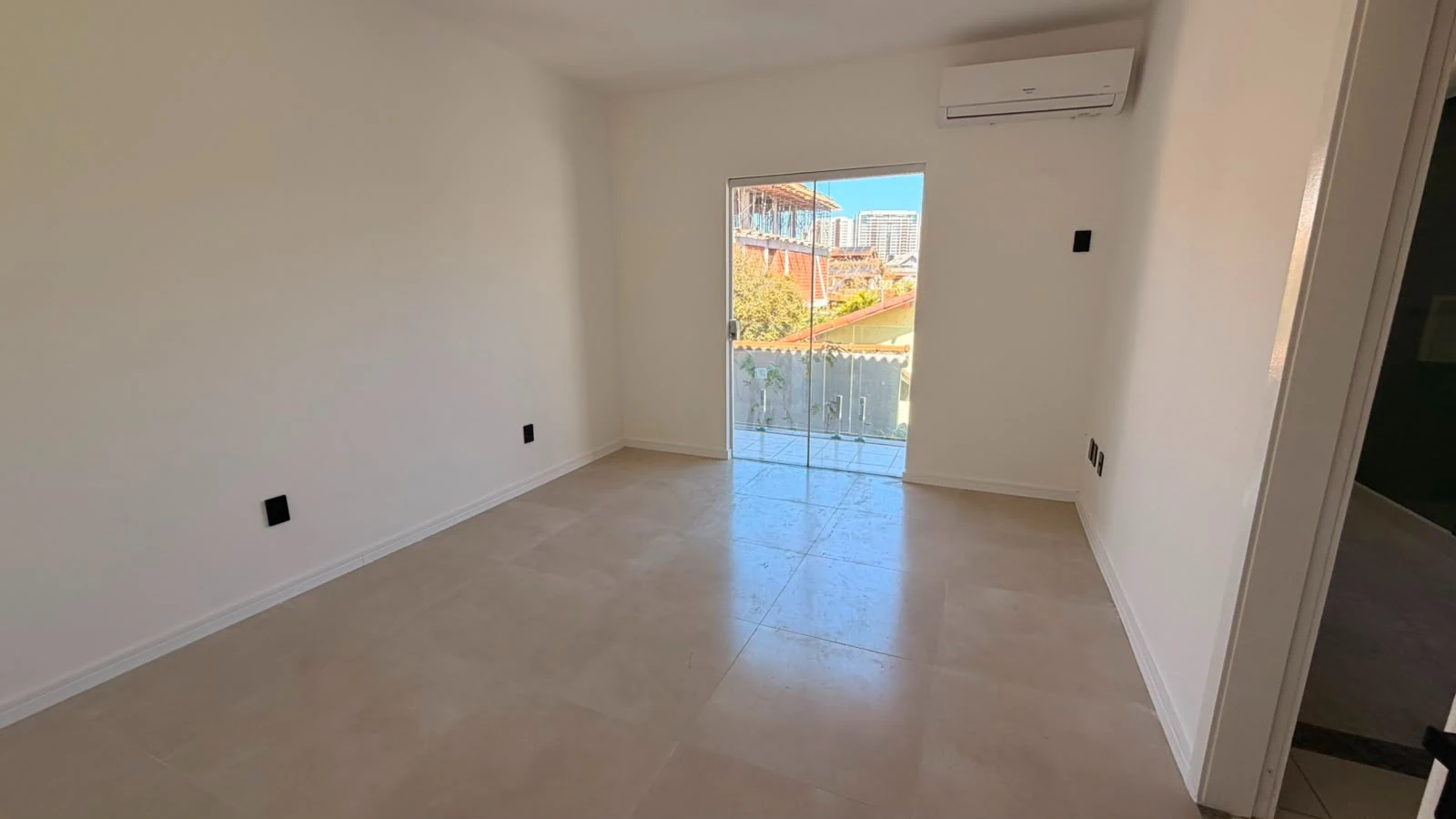 Casa de 400 m² com 4 quartos e jardim privativo — photo 19