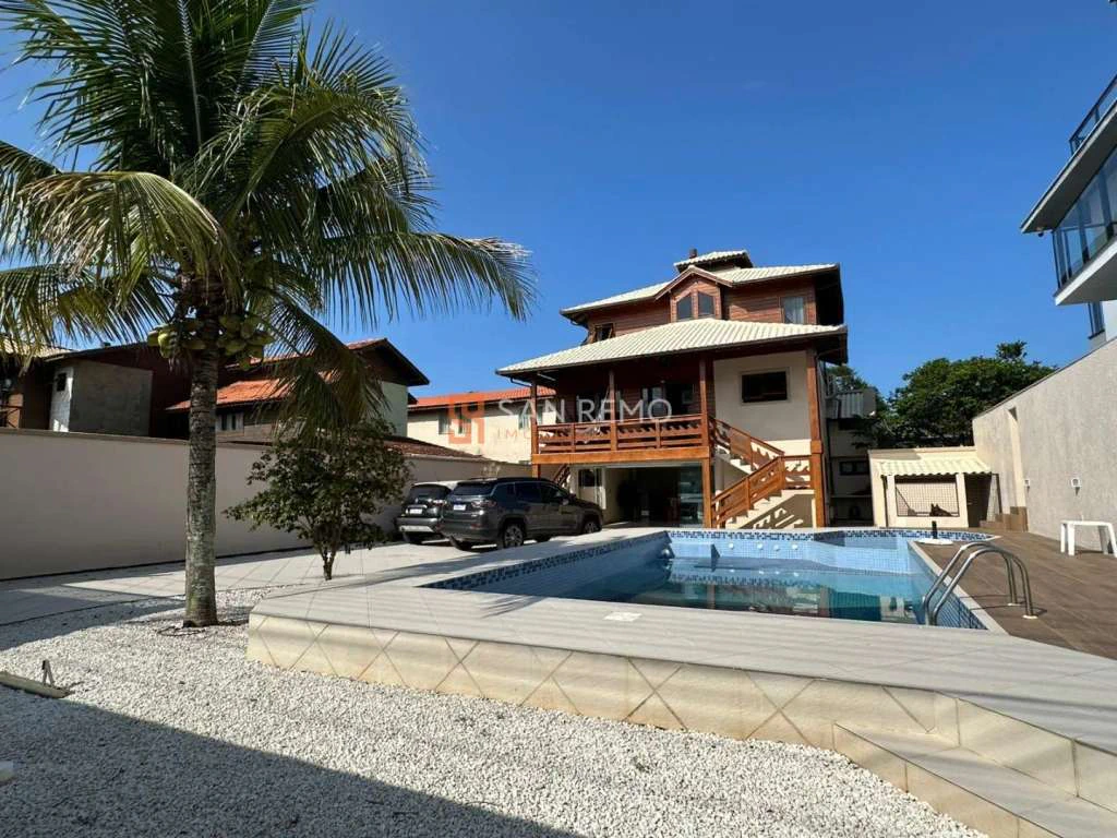 Casa com 3 quartos e 3 banheiros, 264 m² — photo 2