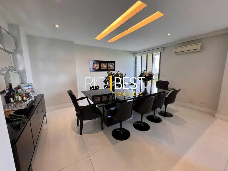 Furnished 4-bedroom apartment with 5 bathrooms — photo 16