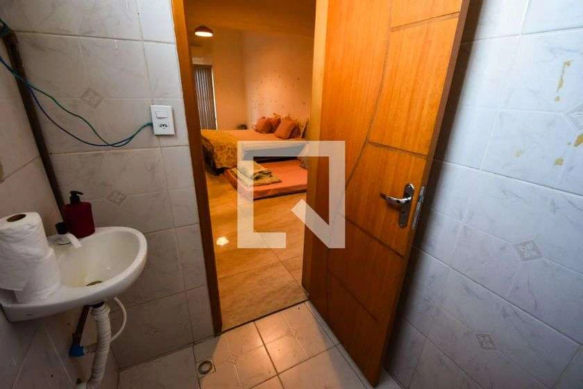 Дом с 4 спальнями, 3 парковками и частным садом — photo 23