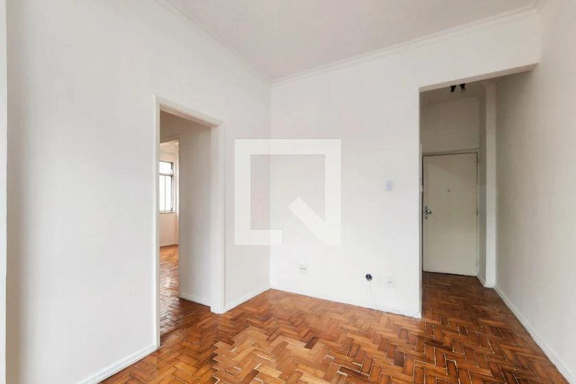 2-bedroom apartment with a bathtub — photo 17