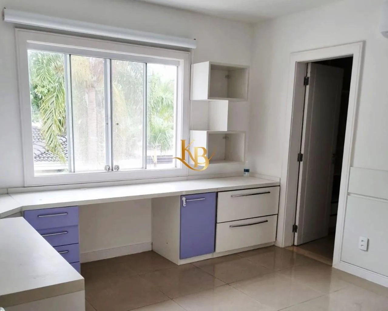 Apartment, 600 m², with a walk-in closet — photo 21