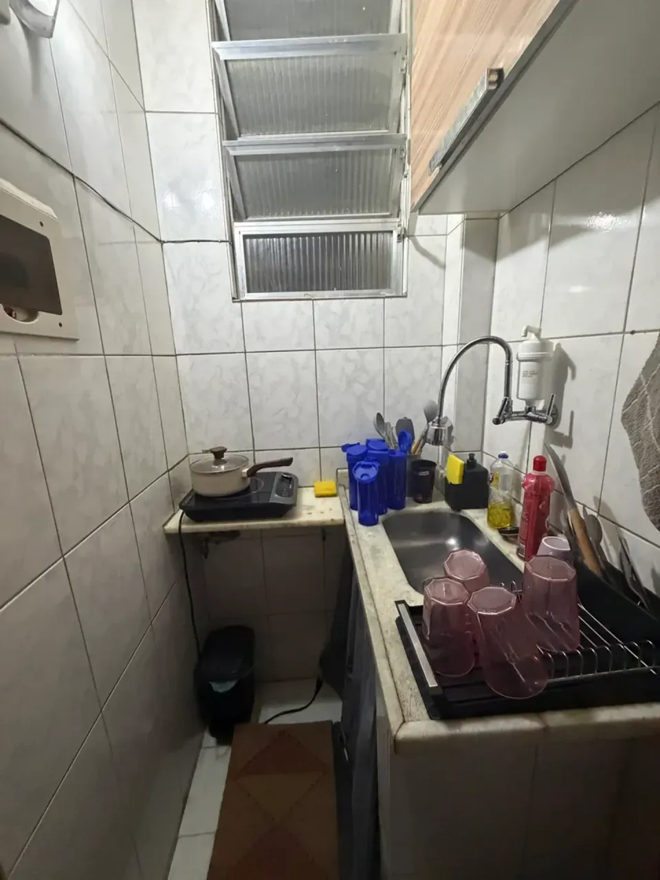 Furnished 1-bedroom apartment with 1 bathroom — photo 7