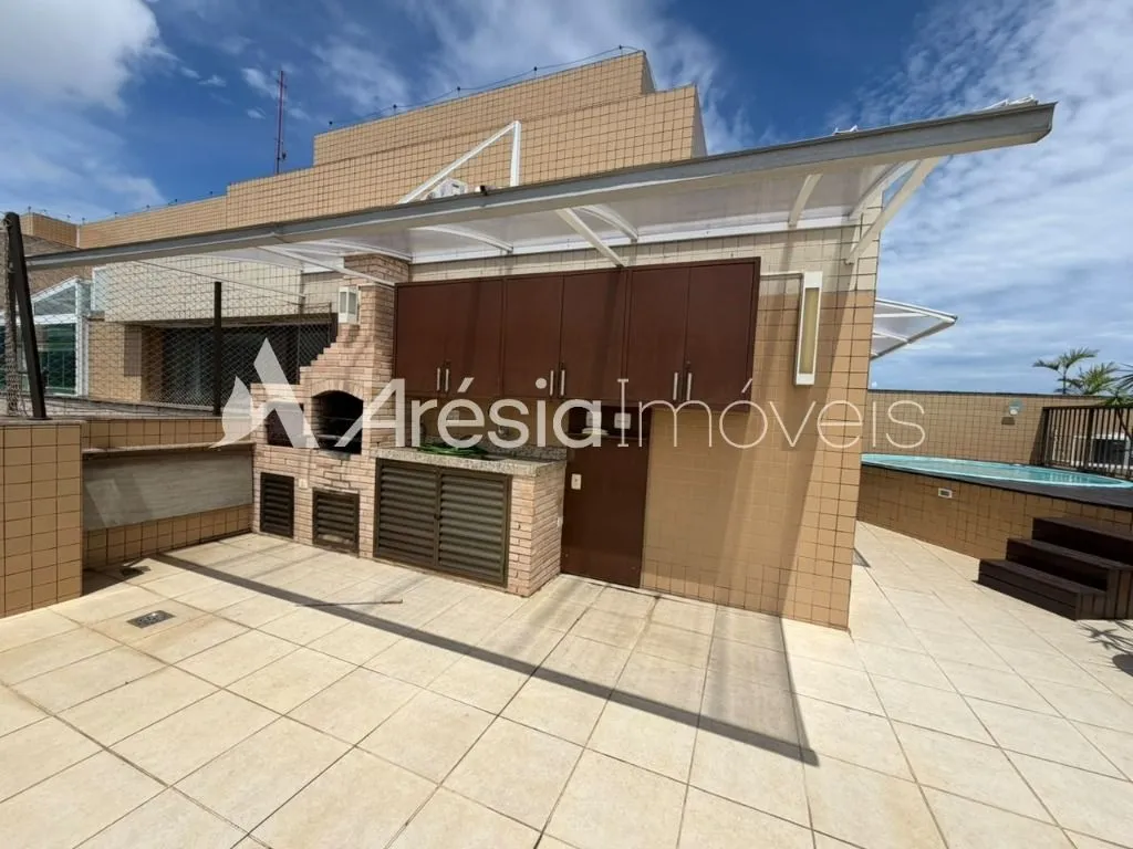 4-bedroom apartment in a building with a sauna — photo 9