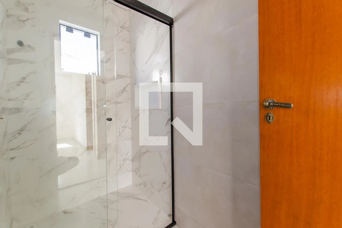 2-bedroom house with a garden in Florianópolis — photo 8