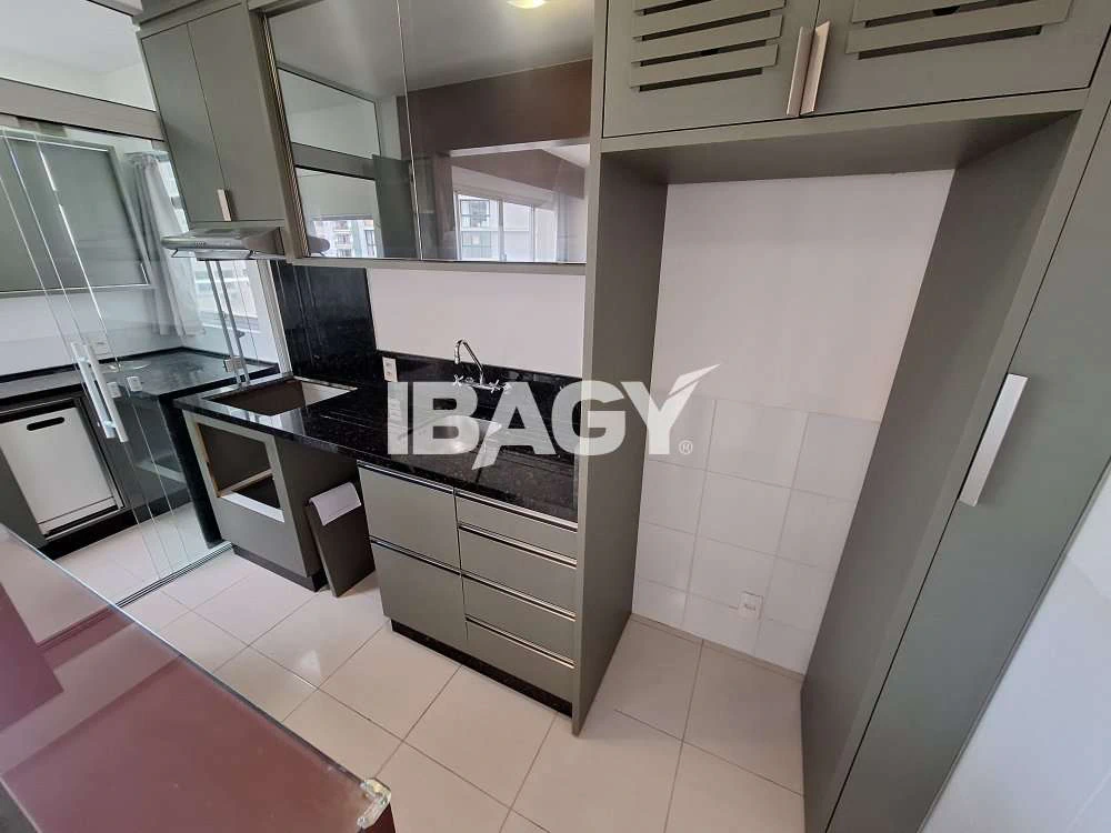 Apartamento de 79 m² com 2 dormitórios e cozinha integrada — photo 3