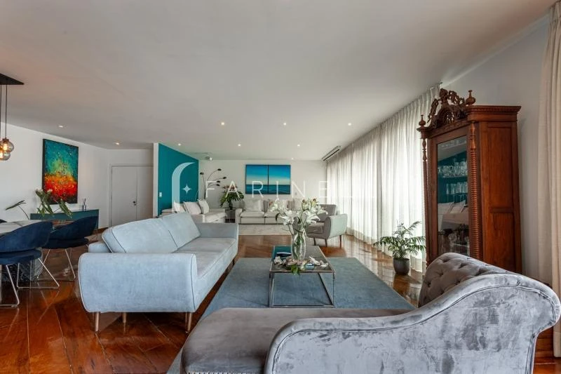 Furnished 250 m² apartment with 2 en-suite bedrooms — photo 15
