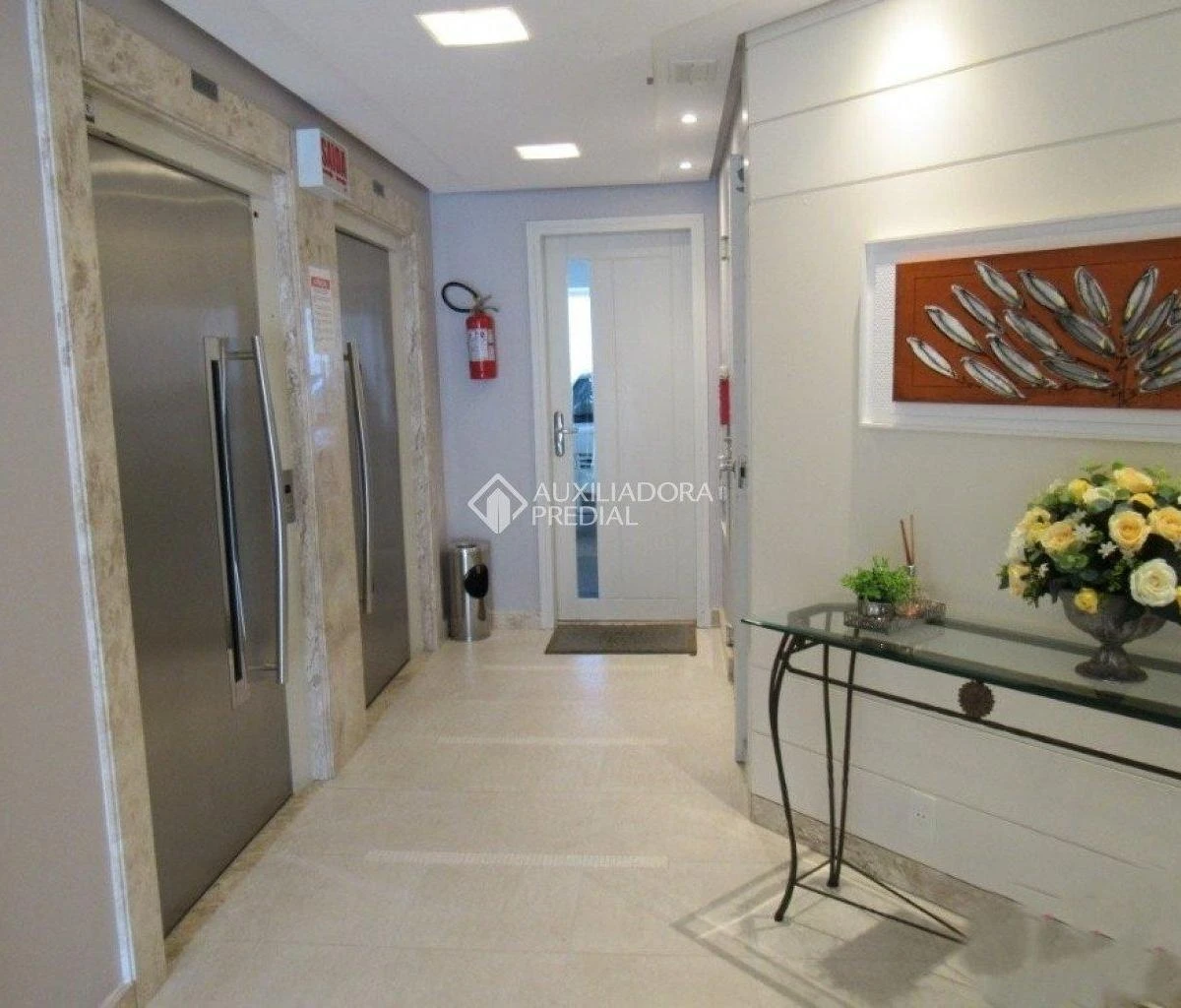 3-bedroom apartment with a washing machine — photo 28