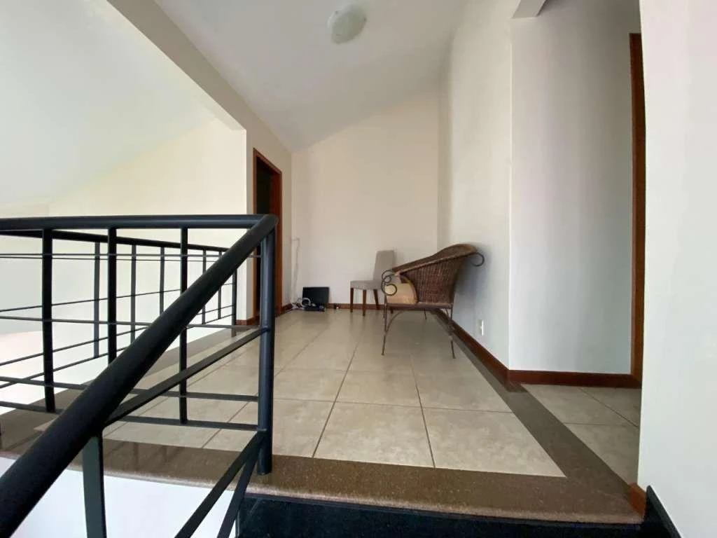 Casa residencial con 4 dormitorios y 5 baños — photo 19