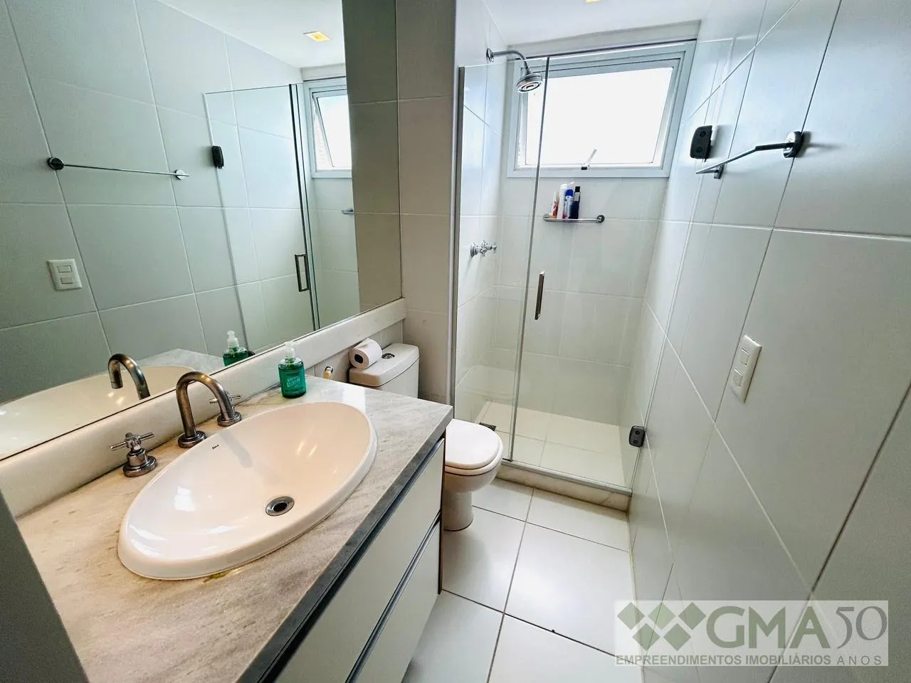 Apartment with open-plan gas kitchen and 2 bedrooms — photo 12