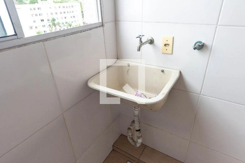 Departamento de 2 dormitorios con balcón cerrado con vidrio — photo 48