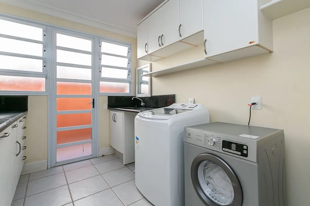 Furnished house with 6 bedrooms and an open kitchen — photo 10