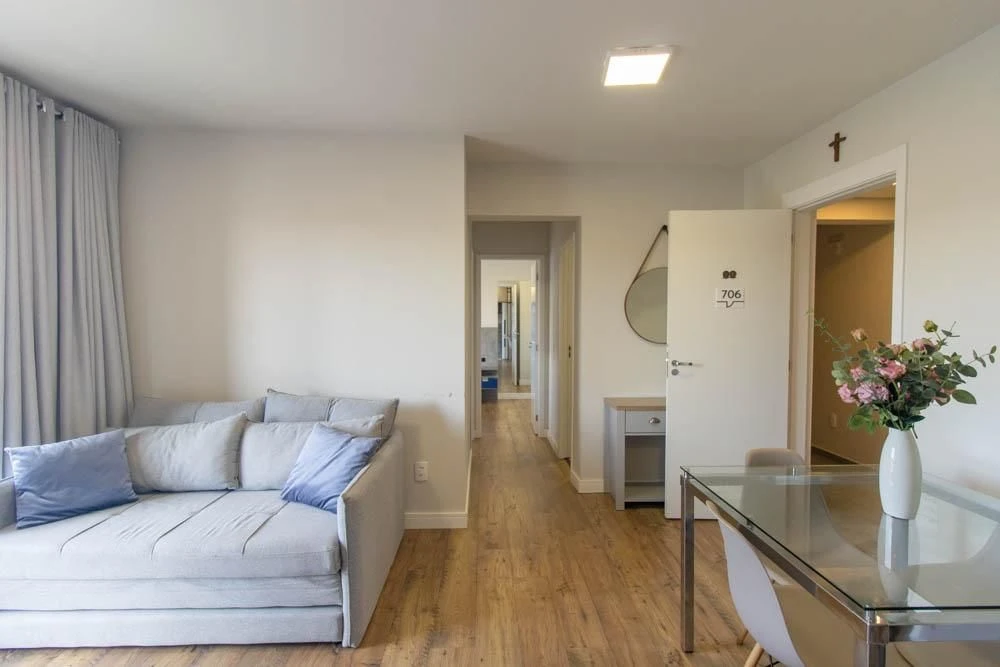 2-bedroom apartment in a building with a gym — photo 26
