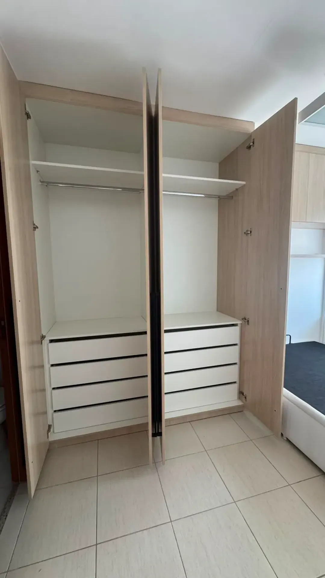 Furnished apartment, 70 m², with a grill on the balcony — photo 17