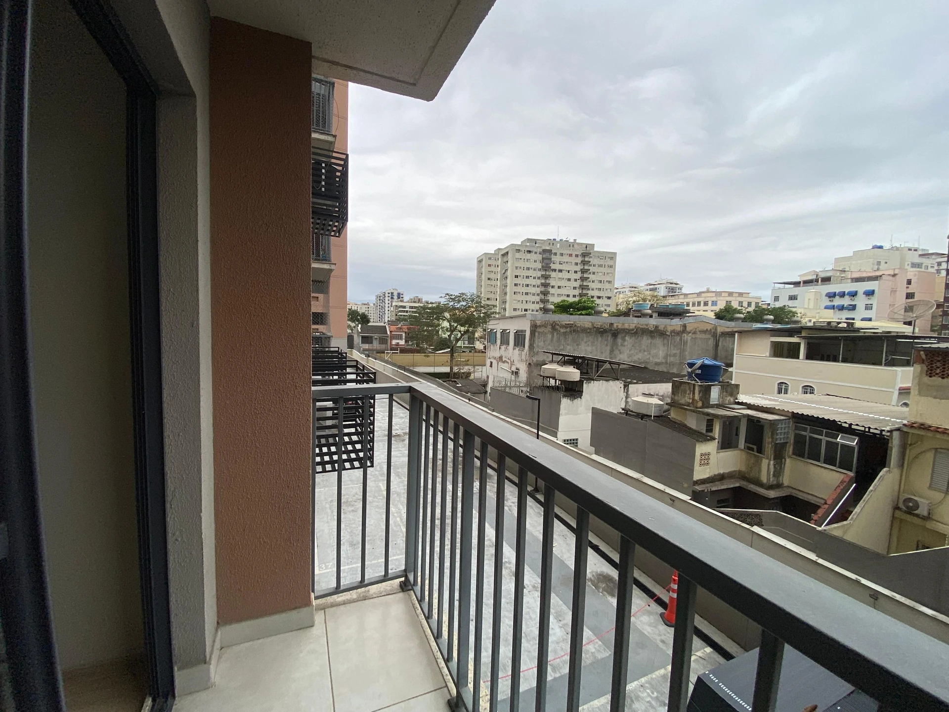Apartment, 55 m², with wood or laminate floors — photo 18