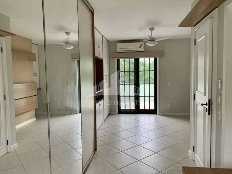 Duplex condominium house with 4 bedrooms and 200 m² — photo 9