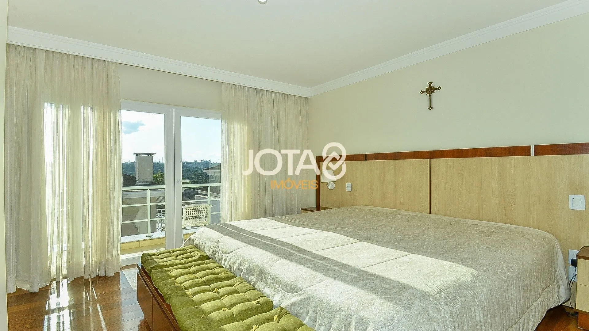 Unfurnished house with 4 en-suite bedrooms and 7 baths — photo 21