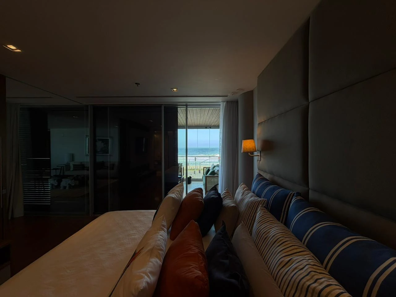 Furnished apartment with balcony and private BBQ area — photo 15