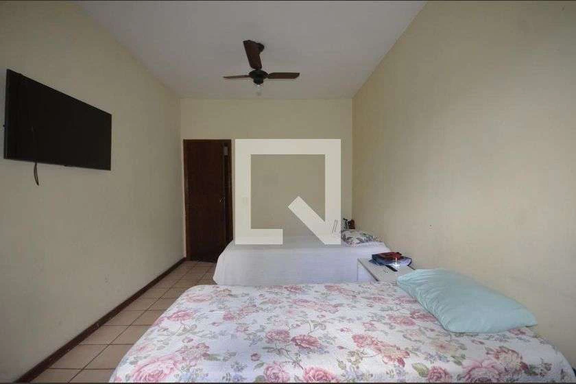House with private garden and 7 bedrooms in 400 m² — photo 13