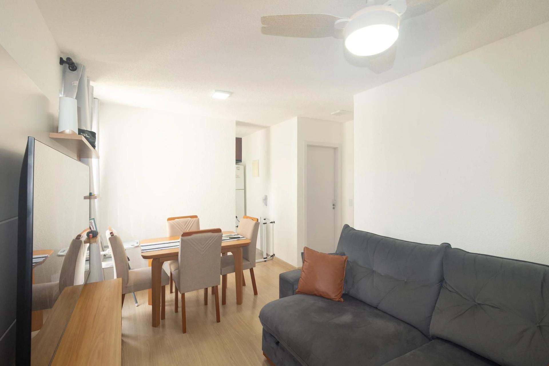 2-bedroom apartment with a washing machine — photo 13