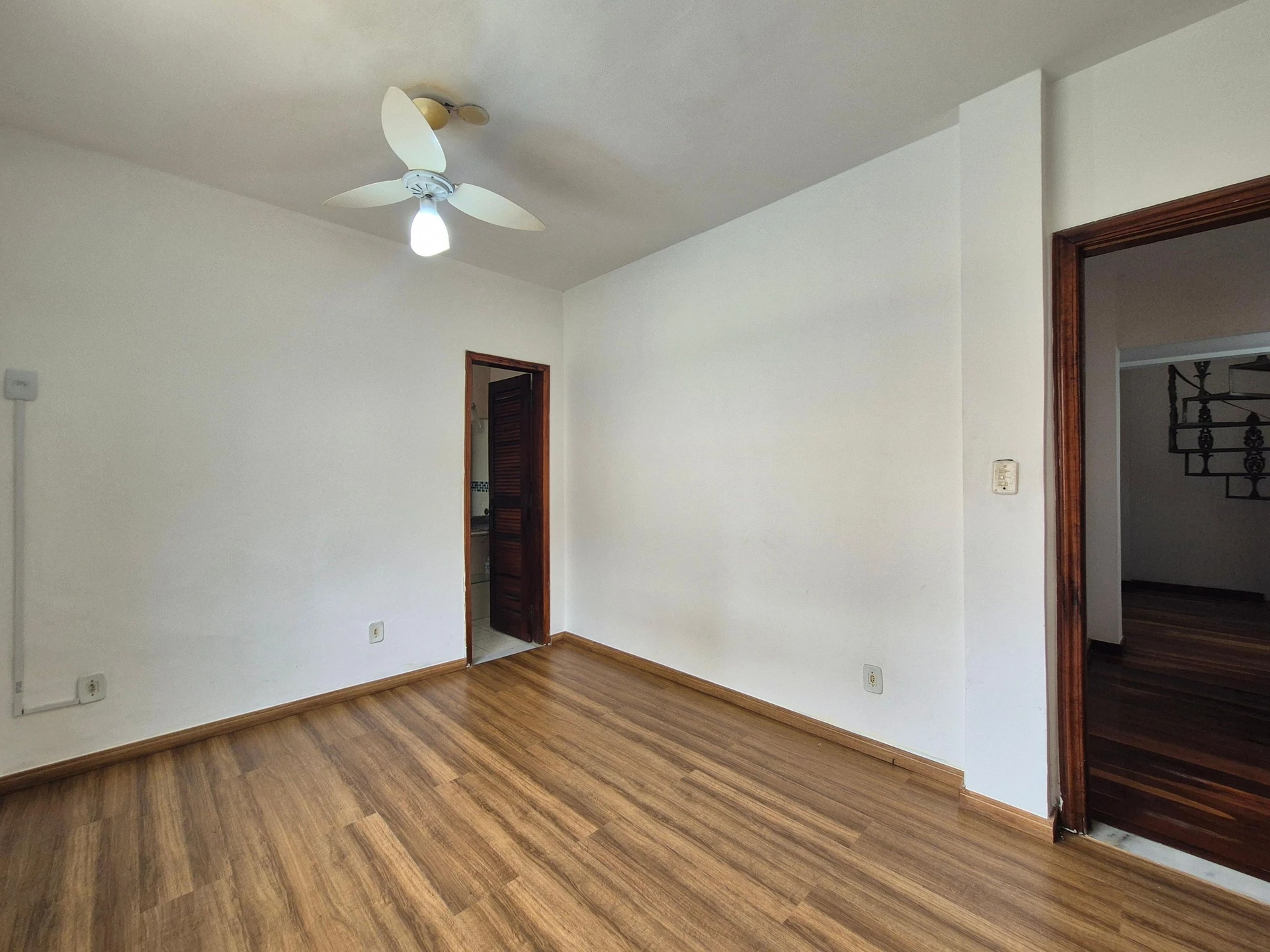 Casa em condomínio com 3 suítes e churrasqueira na varanda — photo 25