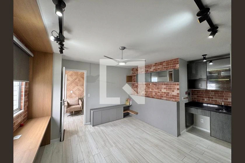 4-bedroom apartment in a building with a sauna — photo 21