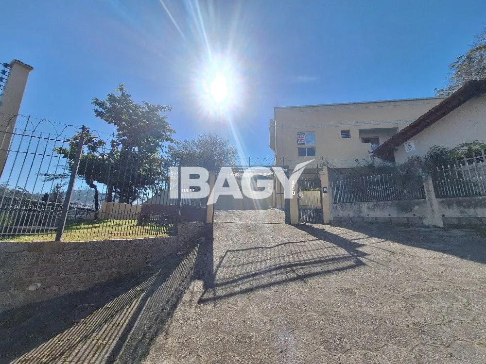 Apartamento amueblado de 49 m² con 2 dormitorios y balcón — photo 19