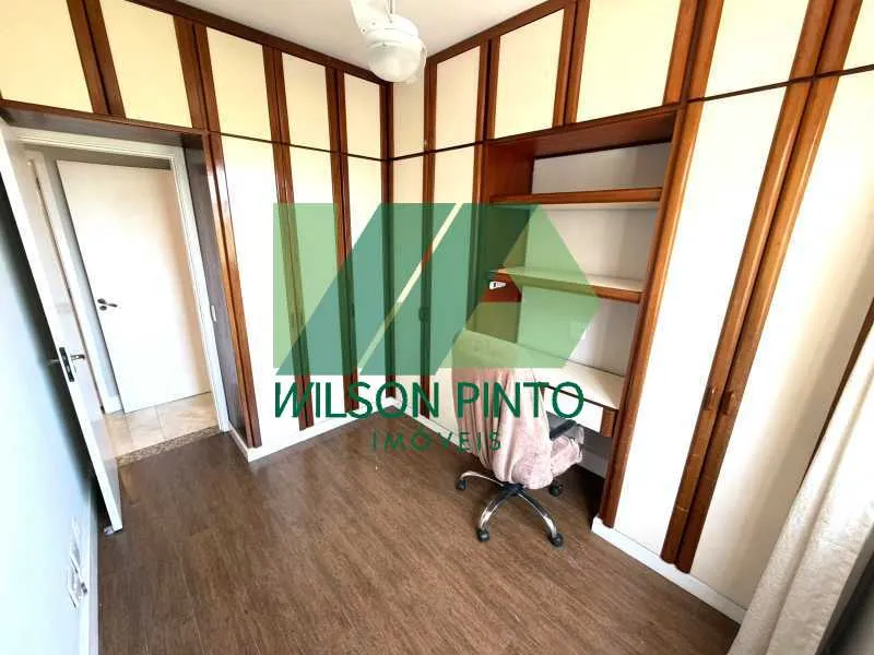 3-bedroom apartment with a park view in Rio de Janeiro — photo 13