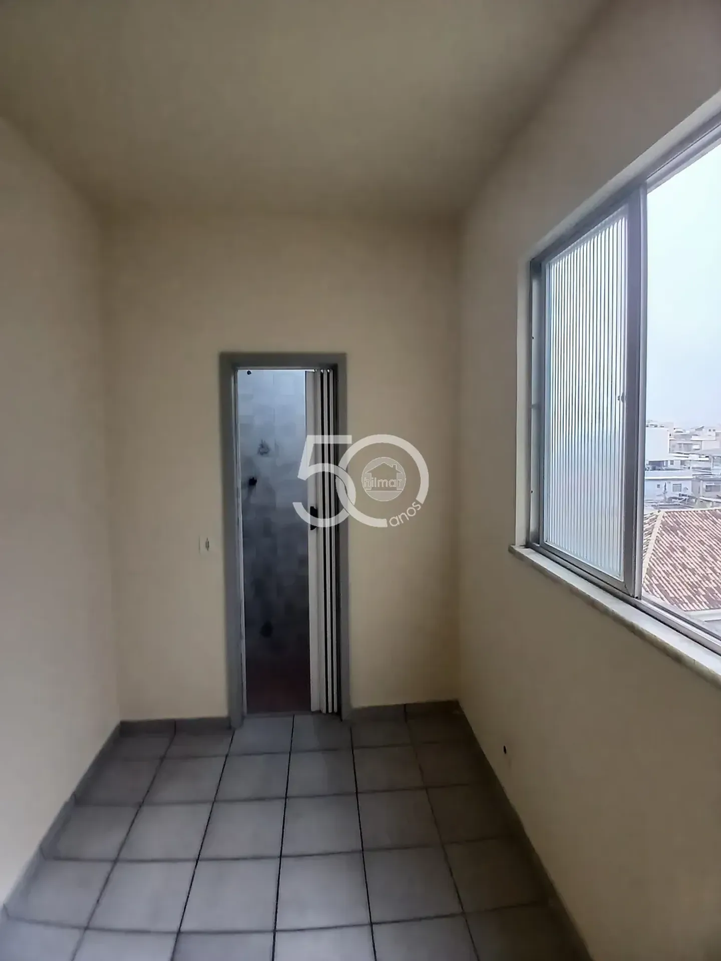 Apartamento sem mobília com 2 quartos e varanda — photo 30