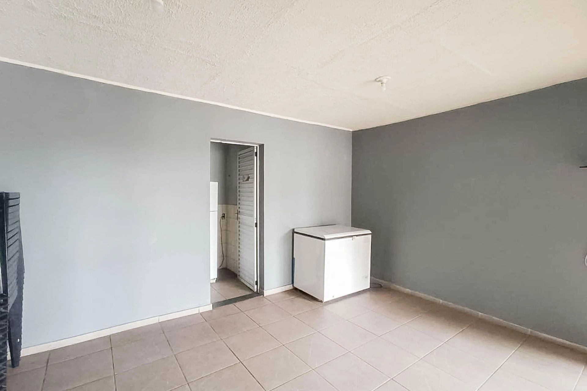 Rental apartment with 2 bedrooms and a pool in the condo — photo 42