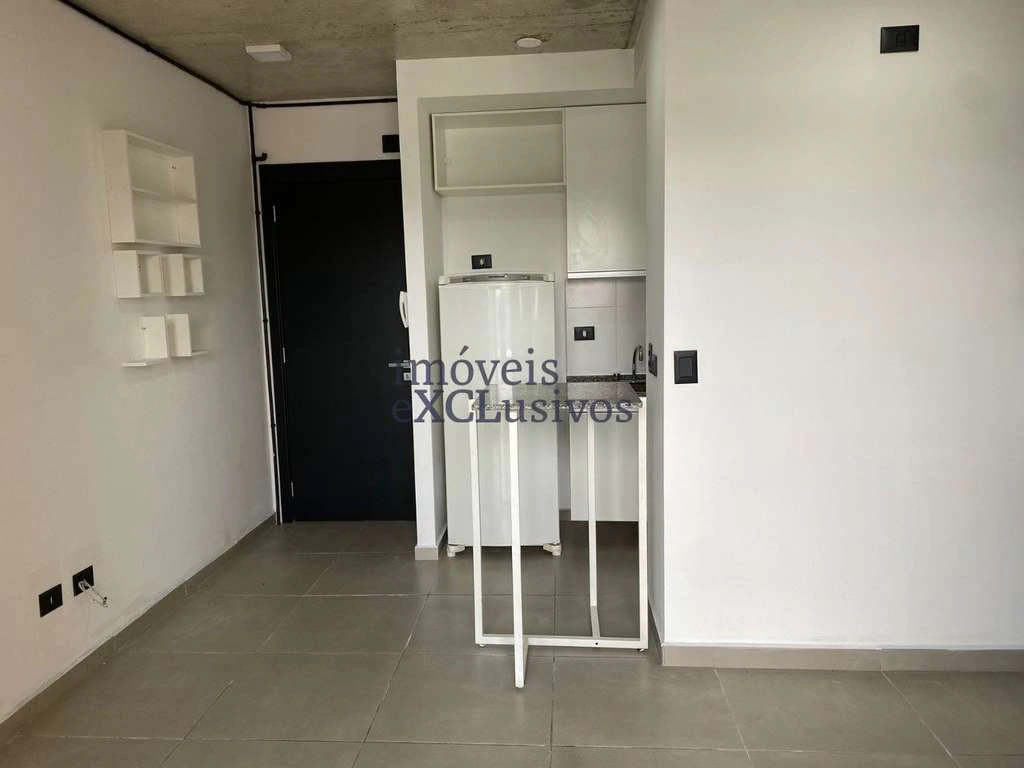 1-bedroom apartment with no parking space and a balcony — photo 6