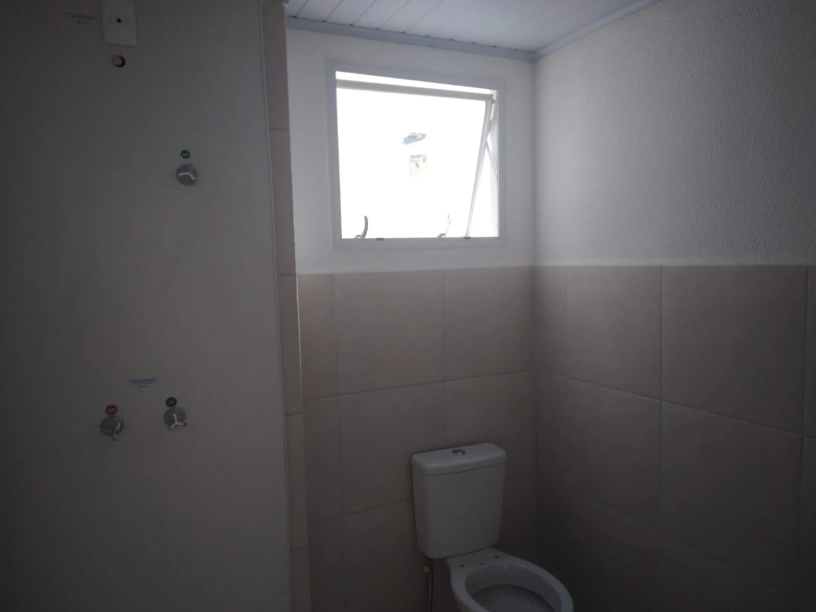 Немеблированная квартира с 2 спальнями и 1 парковкой — photo 12