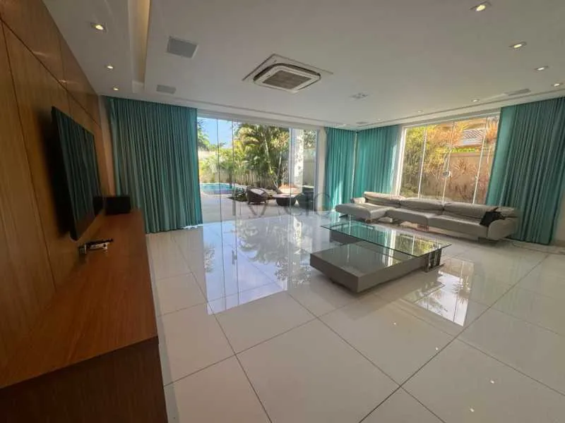 Furnished house with open-plan kitchen and 6 en-suites — photo 11