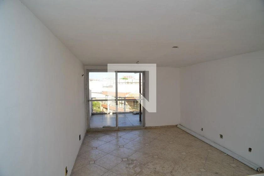 Top-floor rental with 4 bedrooms and 200 m² — photo 34
