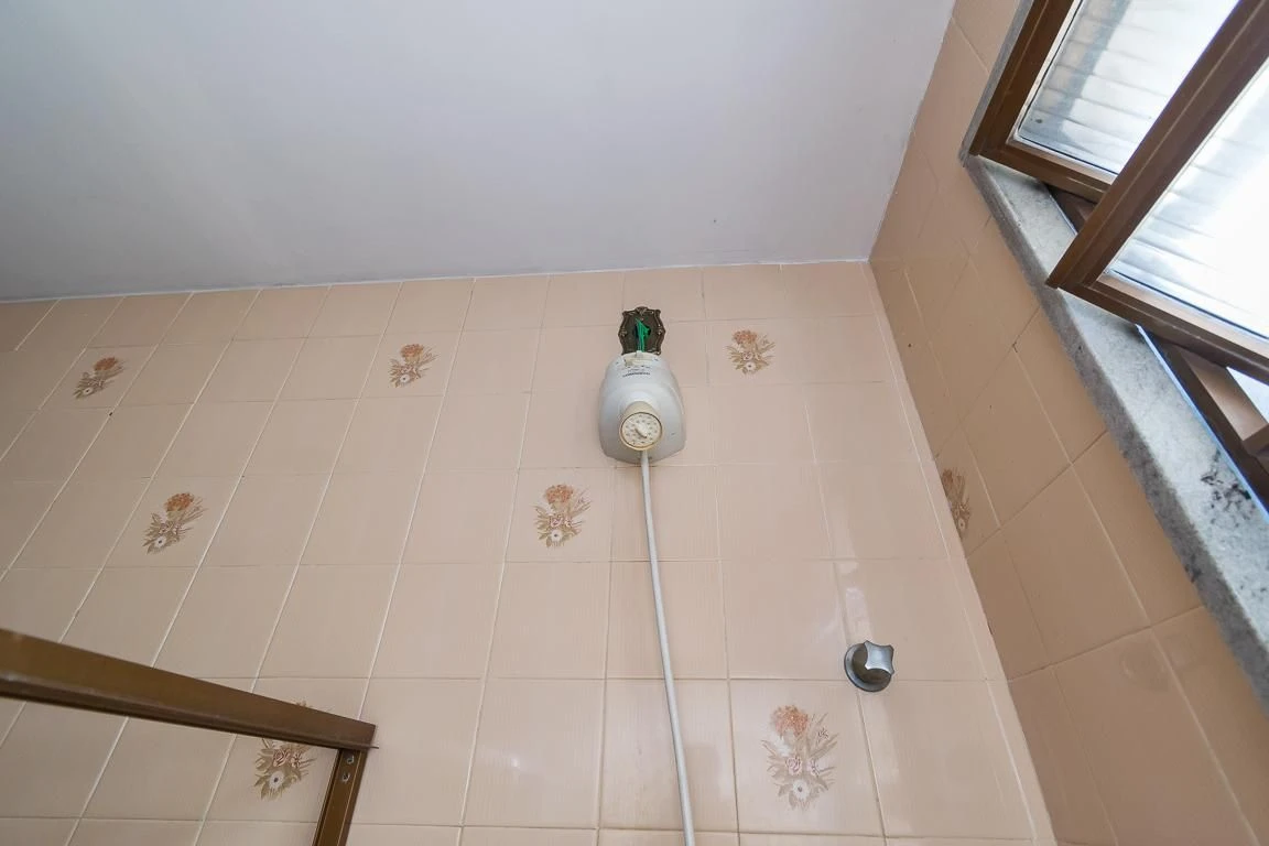 Casa sem mobília com 4 quartos e varanda — photo 67