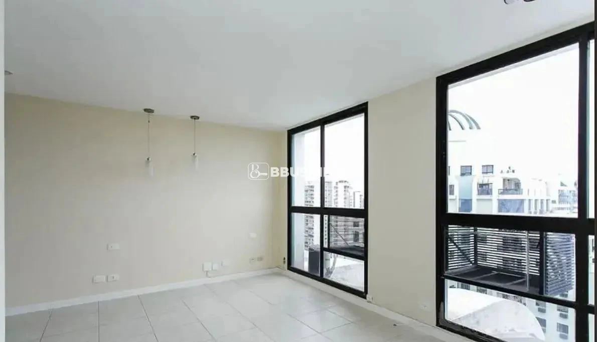 Duplex penthouse with 3 en-suite bedrooms and 200 m² — photo 5