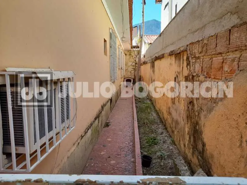 Будинок 360 м² із спільним басейном — photo 18