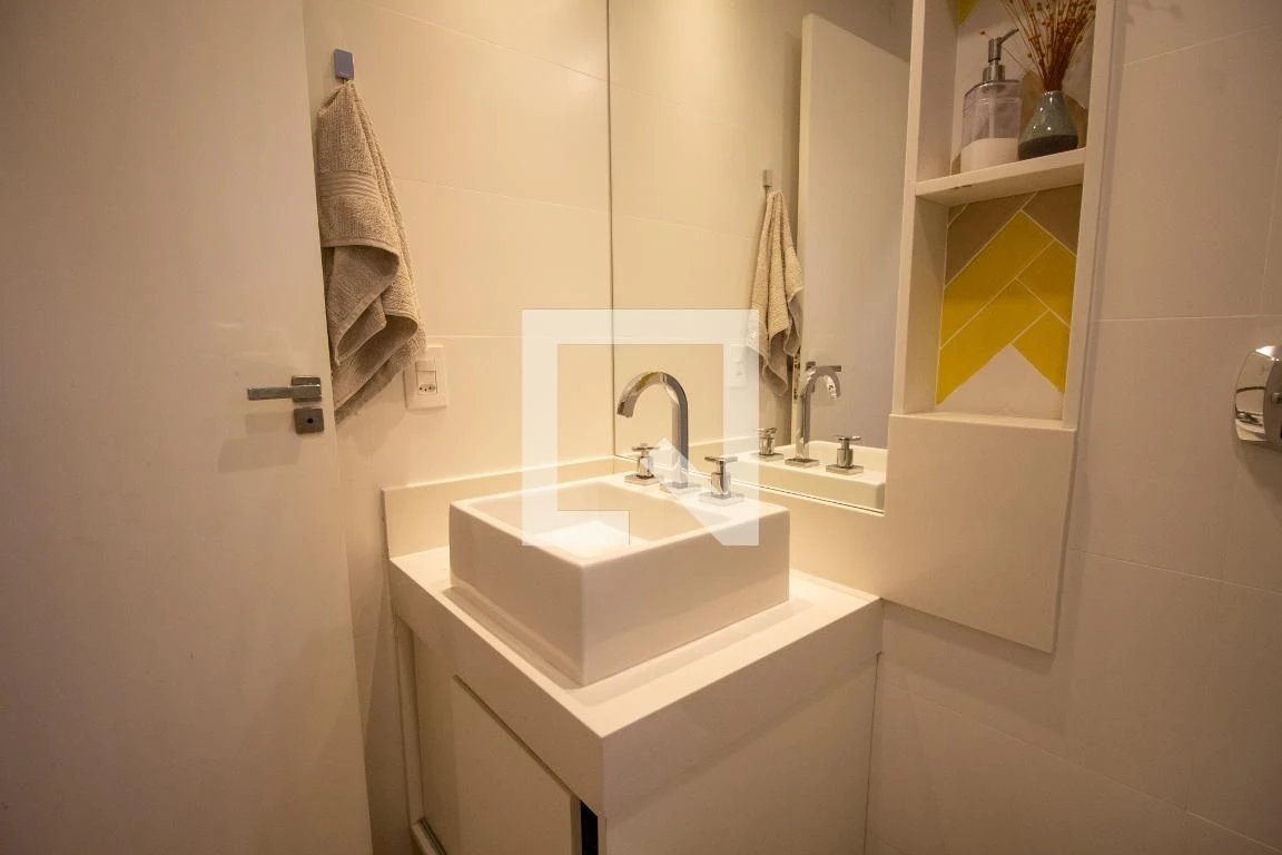 4-bedroom house with a bathtub in Rio de Janeiro — photo 67
